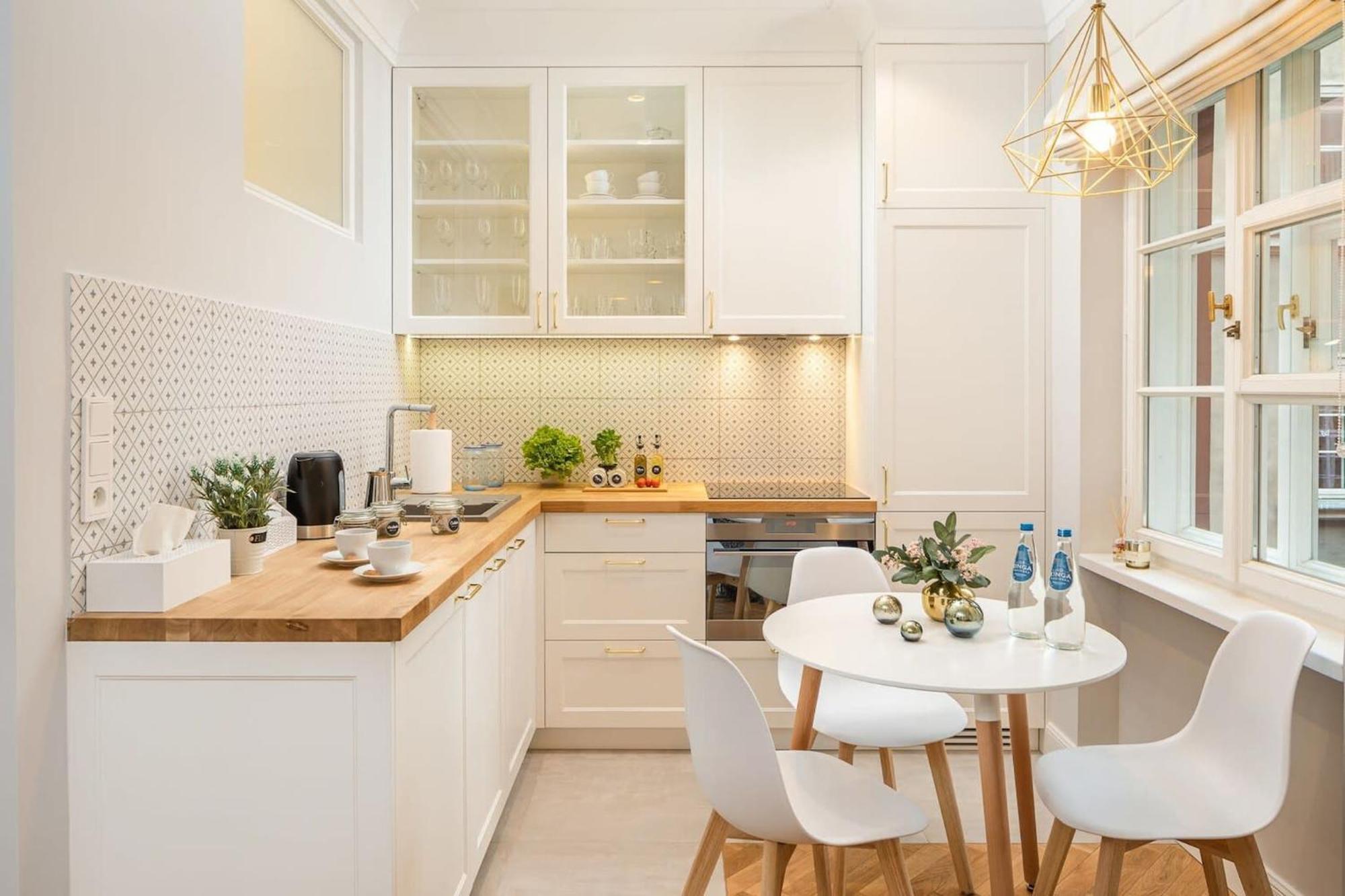 Plac Zamkowy - With View By Renters Apartment *